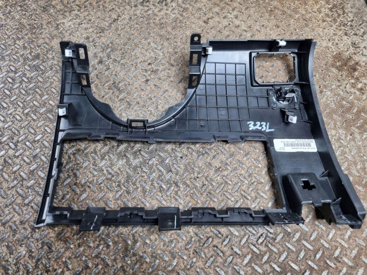 JEEP GRAND CHEROKEE 2019- GAUCHE CÔTÉ TABLEAU DE BORD ROZDZIELCZE, CONSOLE PROTECTION