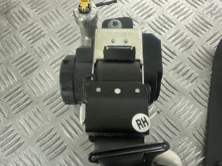 FORD MONDEO MK5 CEINTURE DE SÉCURITÉ DROIT AVANT DS73-F61294-BJ