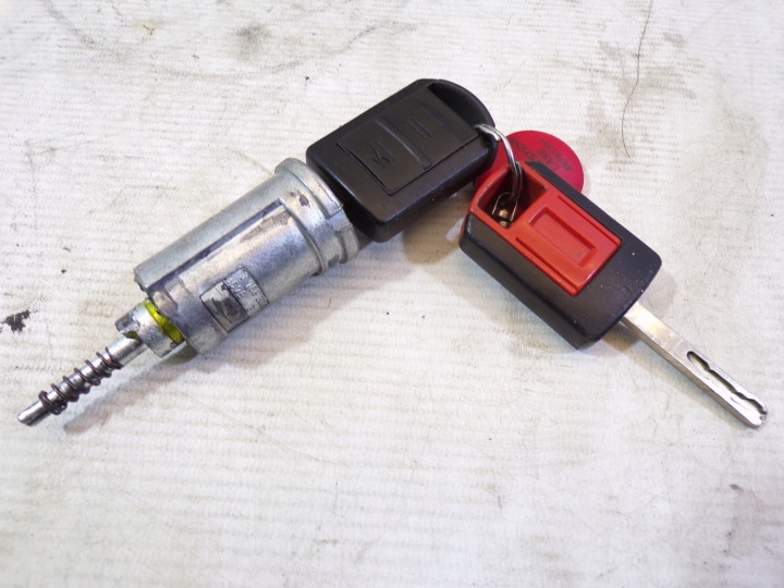 KIT DE DÉMARRAGE OPEL ASTRA G 1.6 12242000