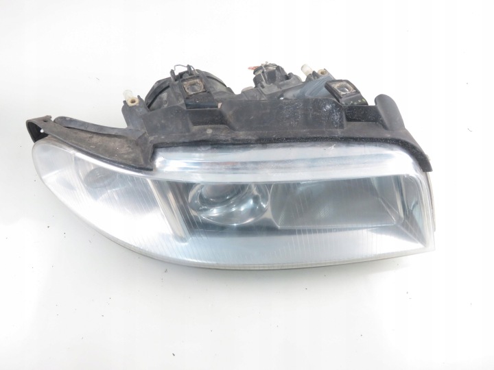 PHARE DROITE AVANT AUDI A4 B5 XÉNON 8D0941004AN
