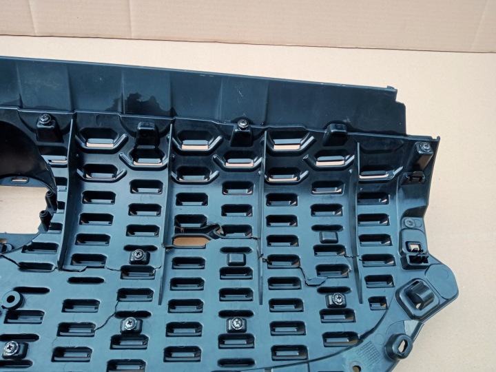 JAGUAR I-PACE GRILLE CALANDRE J9D3-17820-A 2018R.