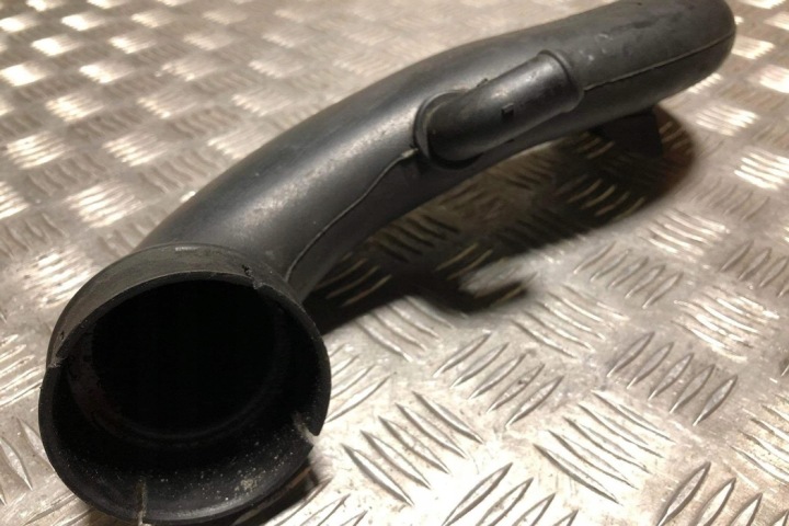 AUTRE CONDUITES DE DÉRIVATION OPEL SIGNUM 55352724 1.91L DIESEL 110KW 2005
