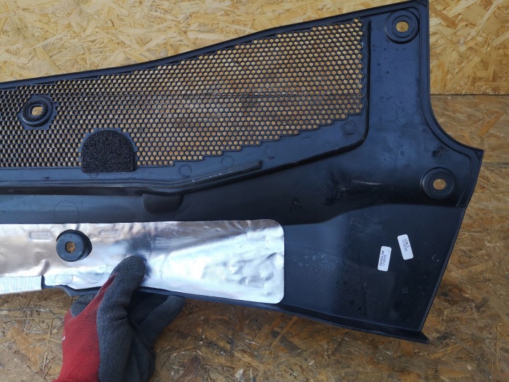 LAND ROVER EVOQUE L551 DOUBLURE DE PASSAGE DE ROUE GAUCHE K8D2-021B57-AE