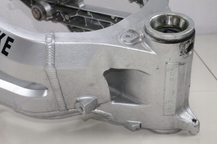 SUZUKI SV 1000 03-07 CHÂSSIS AVEC DOCUMENTS EUROPÉENS 2006