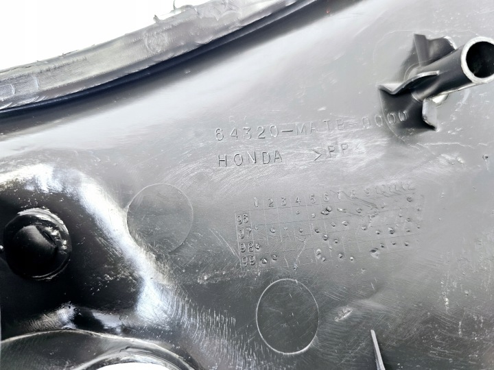 HONDA CBR 1100 XX REMPLISSAGE GAUCHE PROTECTION CHÂSSIS TABLEAU DE BORD