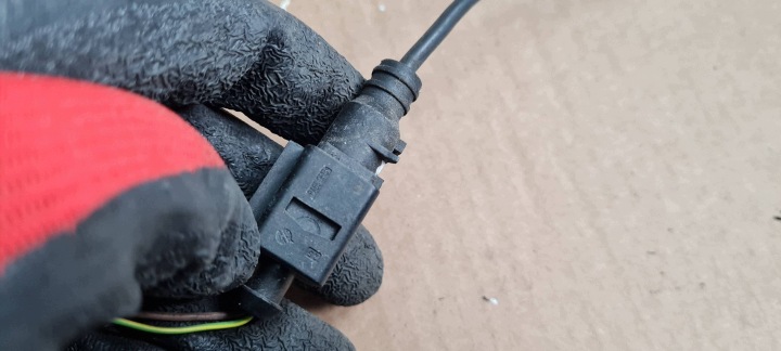 A5 8T LIFT MICROCONTACT SERRURE COURROIE AVANT PUCE 8P0973722 A4 B8 Q5