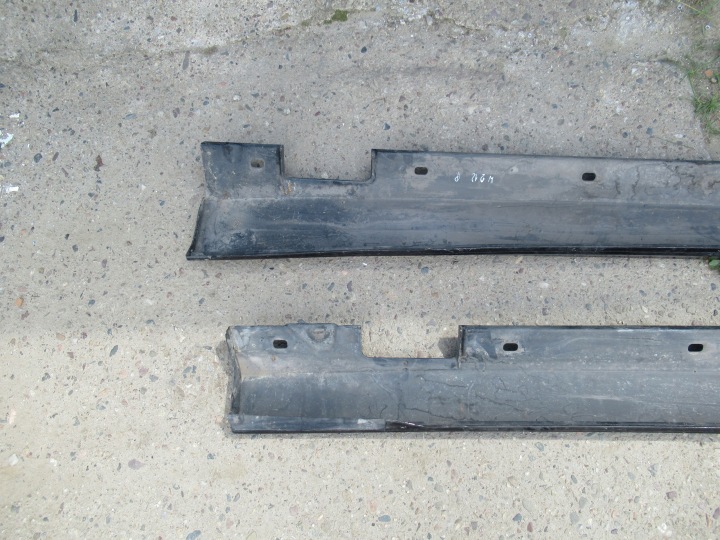 MERCEDES W212 SEUIL MOULURE SEUIL DROITE E212 A2126900240R