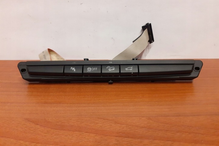 PANNEAU COMMUTATEURS BMW X5 (E70) 9208218 2012