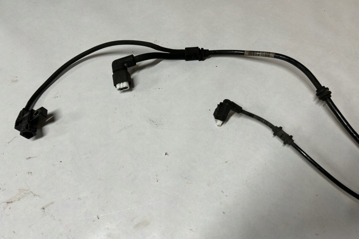 CAPTEUR ABS ARRIÈRE DROIT MERCEDES-BENZ E (W213) A2135402805 2.0L DIESEL