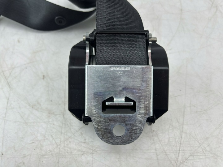 VOLKSWAGEN GOLF VI 2011 AVEC ARRIÈRE CEINTURE DE SÉCURITÉ SIÈGES ARRIÈRE