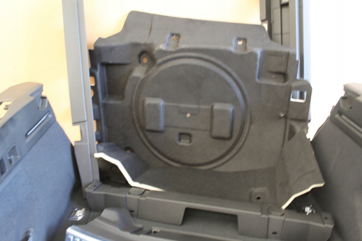 REVÊTEMENT COUVERCLES DE COFFRE CARDAN ENSEMBLE AUDI E-TRON 55