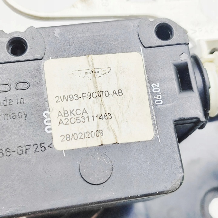 BOUCHON AVEC AVEC SERRURE GOULOTTE DE REMPLISSAGE CARBURANTS ASTON MARTIN DB9 CABRIO 2W93F9C070AB 35441309