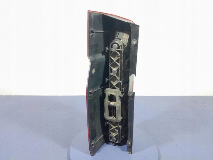 MERCEDES SPRINTER II W906 LIFT 13- PHARE ARRIÈRE DROITE EXTÉRIEUR A9068202200