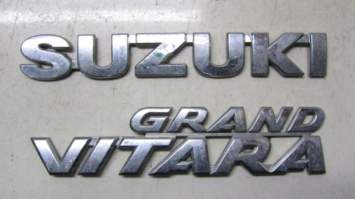 SUZUKI GRAND VITARA II INSIGNIA DE TAPA EMBLEMA 05-14 