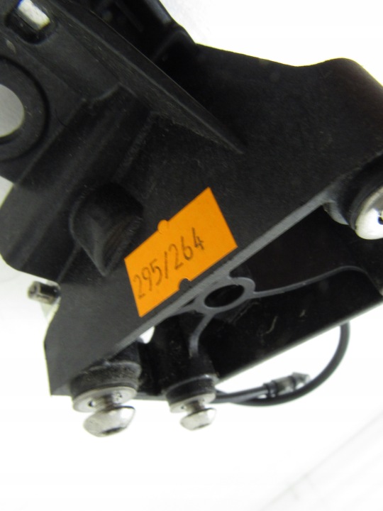 POIGNÉE FIXATION CHÂSSIS SIÈGES ARRIÈRE KTM DUKE 790, 18R