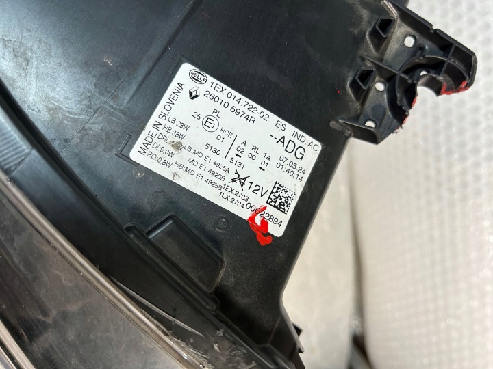 PHARE PROJECTEUR AVANT CÔTÉ DROITE NISSAN PRIMASTAR 260105974R