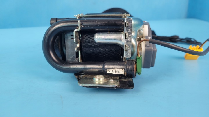 MERCEDES W205 CEINTURE DE SÉCURITÉ DROIT AVANT A2058606400