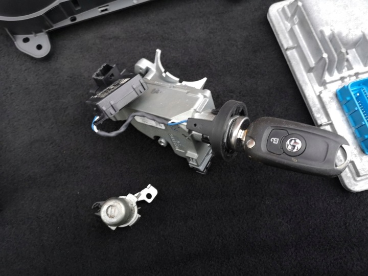 MODULE CONFORT OPEL ASTRA K OE 13510523
