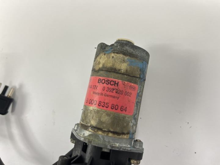 POMPE EAU CYRKULACYJNA CIRCULATION SUPPLÉMENTAIRE MERCEDES R129 SL W124 0008358064