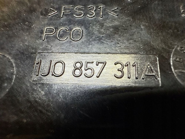VOLKSWAGEN GOLF IV 2000 CENDRIER TABLEAU DE BORD INSTRUMENTATION