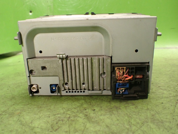 RADIO VW TOURAN I 05R 1K0035191E 7612002076