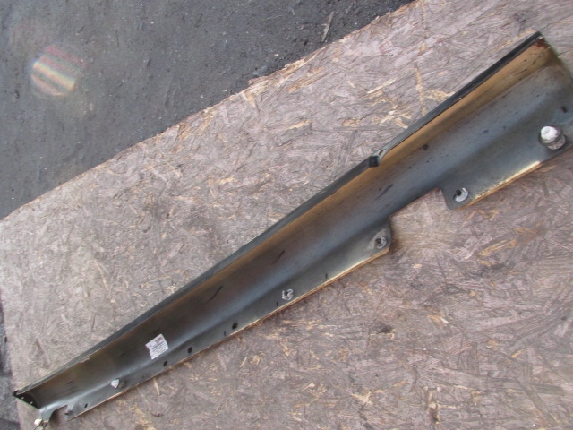 MERCEDES W211 E500 LIFT 2007R MOULURE SEUIL GAUCHE A2116900340