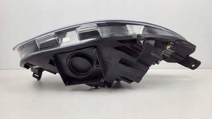 PROJECTEUR PHARE AVANT AVANT GAUCHE FORD FIESTA MK8 LIFT 2021- COMPLET LED