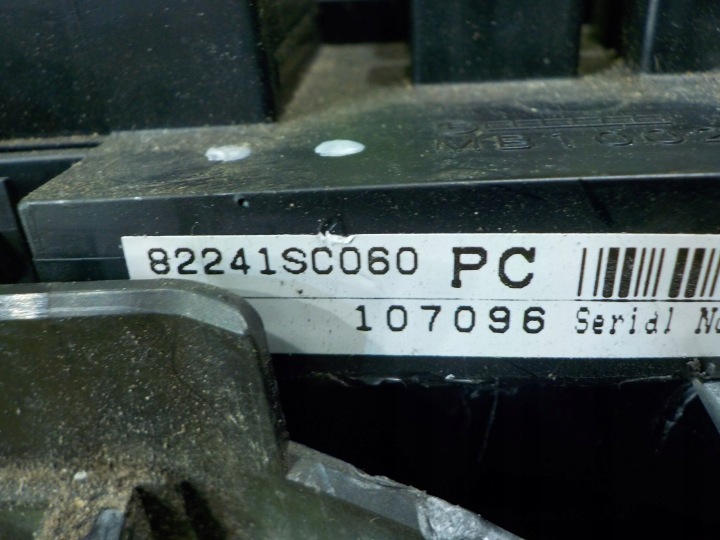 SUBARU FORESTER III VOITURE 2.0 B 11R 5D BOÎTE FUSIBLES 82241SC060PC