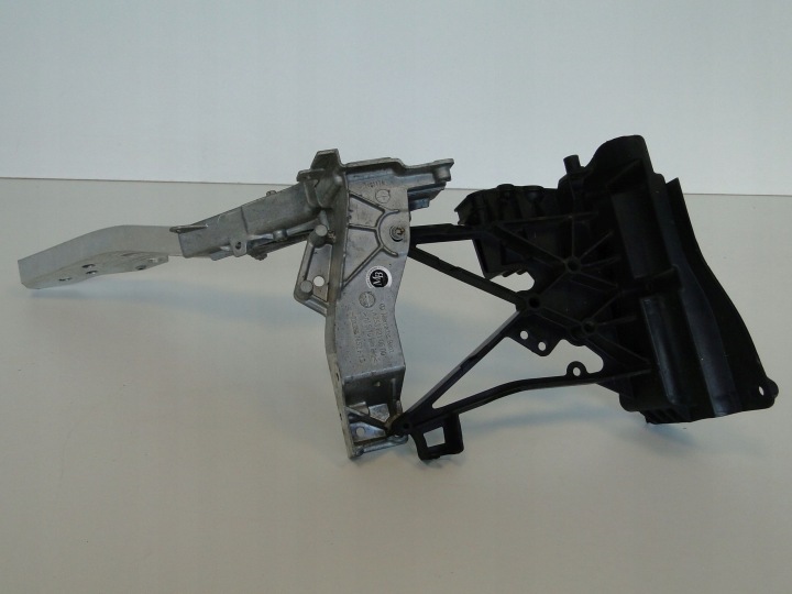 MERCEDES OCULAIRE GAUCHE SUPPORT PHARES SUPPORT PANNEAU AVANT CLS 257 W257 C257