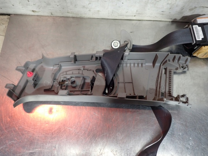 COURROIE DROIT AVANT SÉCURITÉ HONDA CIVIC 1.4 VIII FD3