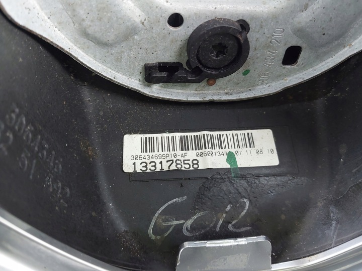 VOLANT CUIR MULTIFONCTIONNELLE 13317858 OPEL ASTRA IV J