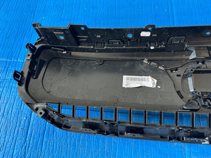 VOLVO XC40 XC-40 32337601 CALANDRE RADIATEUR GRILLE OE OEM