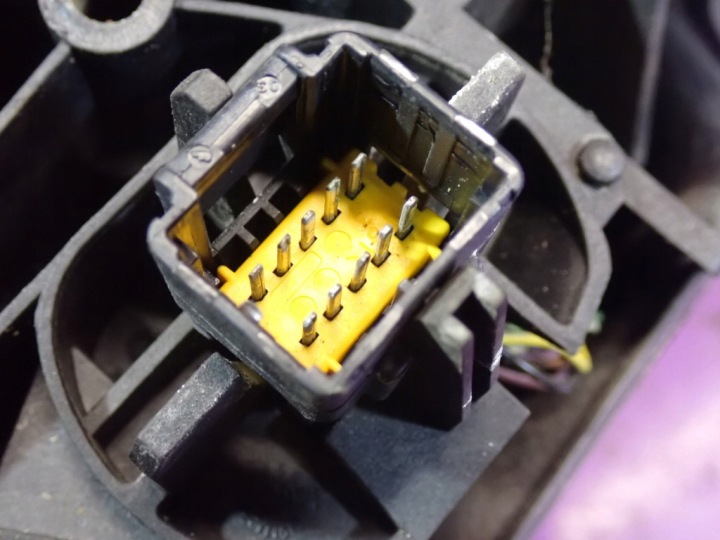 RENAULT SCENIC II 03-06 RÉTROVISEUR DROIT ÉLECTRIQUE 12354070 NV676 10 GOUPILLE