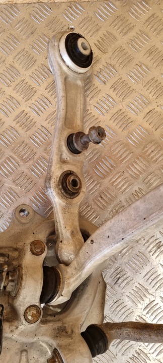 MERCEDES W213 ROTULE DE DIRECTION DROIT DROITE AVANT AVANT A2133324800