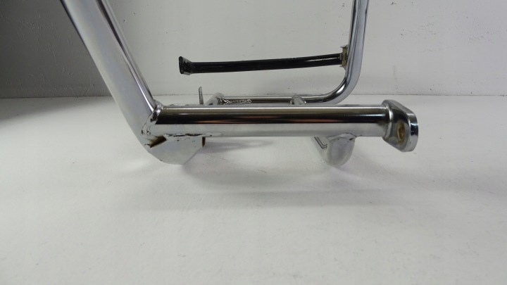 N236 SUZUKI GV 1400 CAVALCADE CHÂSSIS FIXATION COFFRE DE RANGEMENT DROIT