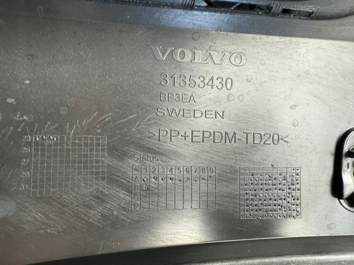 VOLVO XC90 2 II 14-21R SPOILER MOULURE DOUBLURE PARE-CHOCS ARRIÈRE ARRIÈRE 31353430