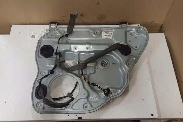 ÉLÉVATEUR VITRES ARRIÈRE DROITS PORTES VOLVO V50 (MW) 997707107 2.0L DIESEL