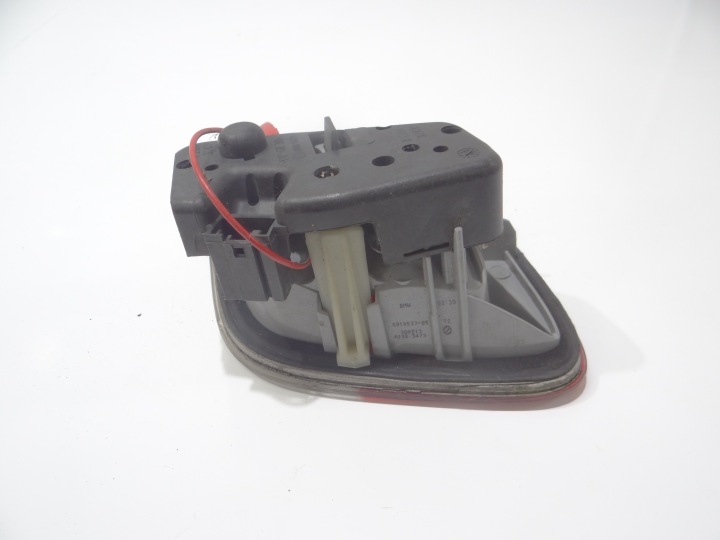 PHARE GAUCHE ARRIÈRE COUVERCLES DE COFFRE BMW E46 6910537