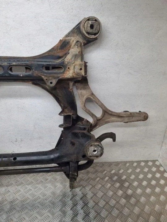 CHÂSSIS AVANT VW TOURAN (1T1, 1T2) 7L0499314A 1.9L DIESEL 77KW 2008
