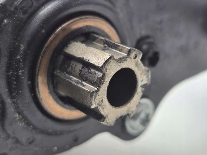 AUDI A6 C6 SERVOMOTEUR COUVERCLES DE COFFRE ÉLECTRIQUE DROIT 4F9959946