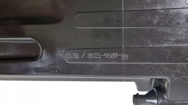 FORD FIESTA MK7 CHÂSSIS FILTRE AIR 8V21-9600-BH