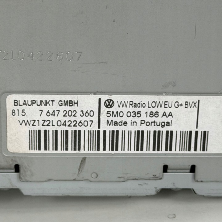 RADIO D'USINE LECTEUR CD VOLKSWAGEN GOLF V PLUS POLO V OE 5M0035186AA