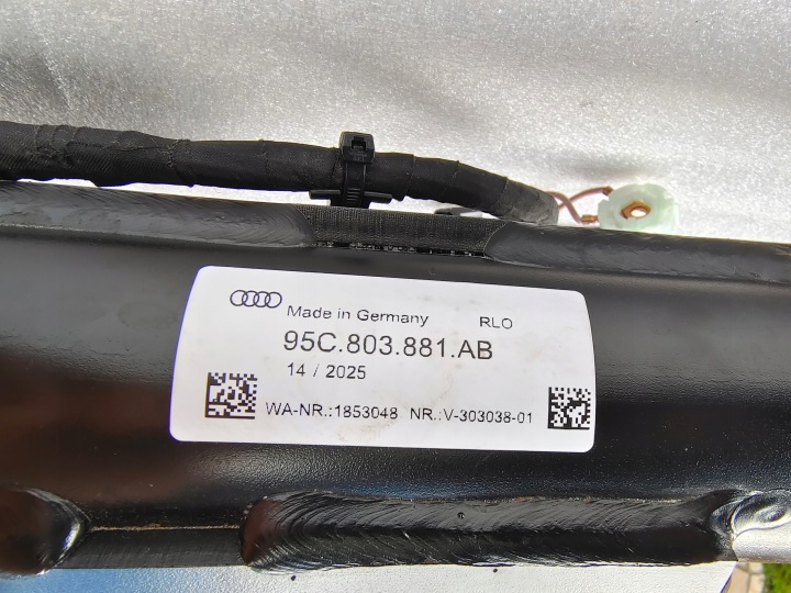 AUDI Q6 E-TRON POUTRE CROCHET ATTELAGE WESTFALIA 95C803881AB COMME NEUF EN TRÈS BON ÉTAT
