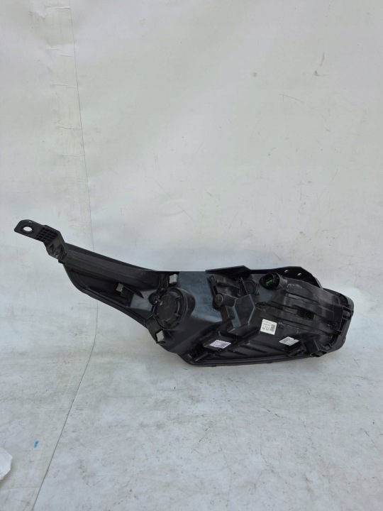 KIA CEED III 3 18- PHARE GAUCHE AVANT AVANT COMPLET LED 92101-J7100