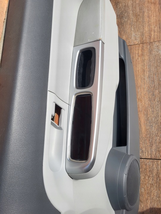JEEP CHEROKEE LIBERTY KK 07-12 COLLECTEUR DROIT AVANT