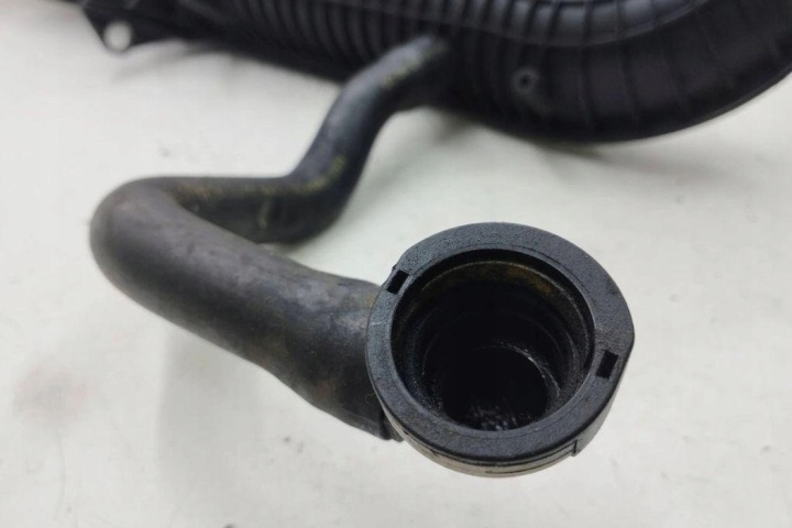 CONDUITES DE DÉRIVATION VOLVO V50 (MW) 76895577 2.0L DIESEL 100KW 2008