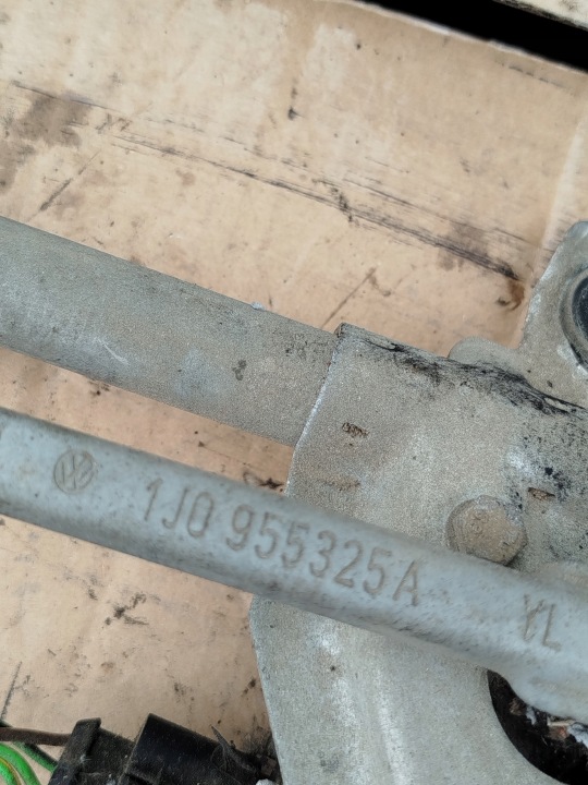 AUDI A3 8L MÉCANISME ESSUIE-GLACES 0390241531