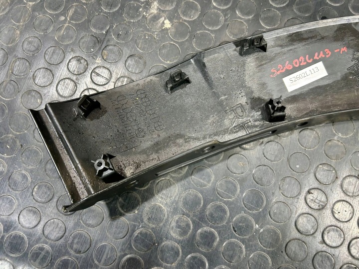 MAZDA CX30 CX-30 19- MOULURE REVÊTEMENT LATÉRALE PARE-CHOCS DROITE AVANT AVANT
