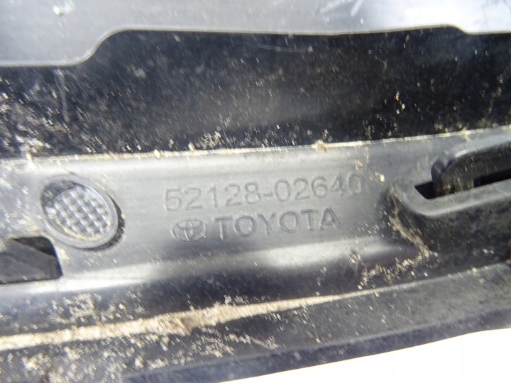 GRILLE PARE-CHOCS AVANT AVANT GAUCHE TOYOTA COROLLA E21 LIFT 52128-02640