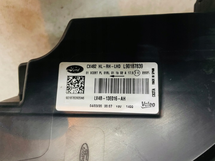 FORD KUGA MK3 COMPLET LED PHARE DROITE AVANT 2019-2024 ANNÉE